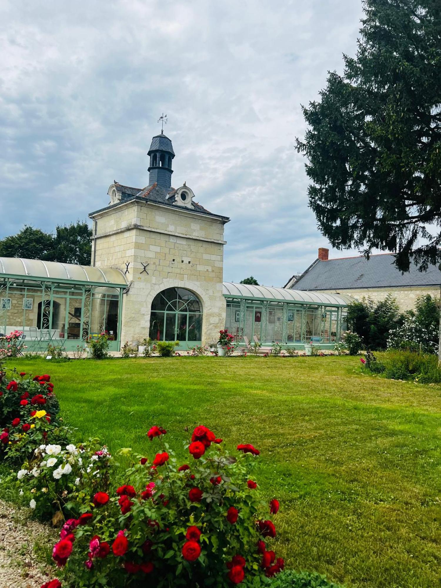 Chateau De La Thibaudiere - Chambre Du Tonneau Allonnes  Luaran gambar